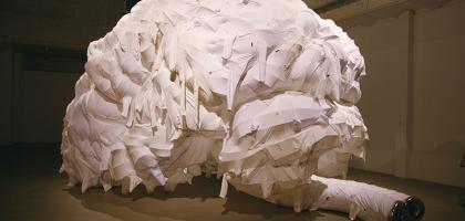 Yin Xiuzhen: Heart to Heart